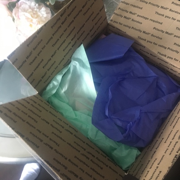 In love with my package 📦 love 💕 💗 it 😍 - Picture 2 of 5